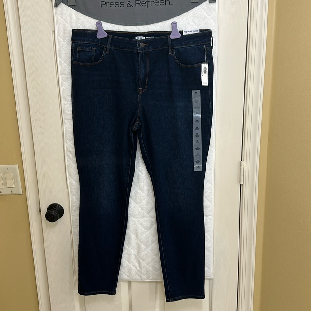 Old Navy NWT Jeans Size 18